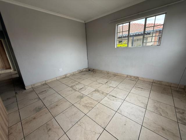3 Bedroom House For Sale in Waterval East