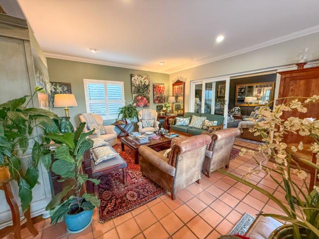 3 Bedroom House For Sale in Waterkloof