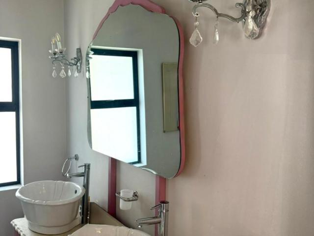 3 Bedroom House For Sale in Wendywood