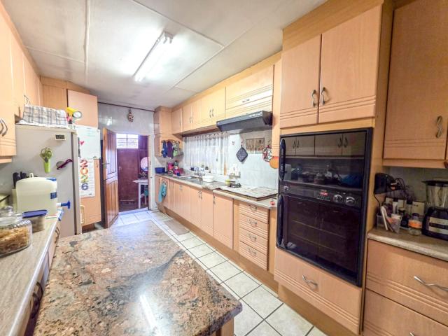 3 Bedroom House For Sale in Wierda Park
