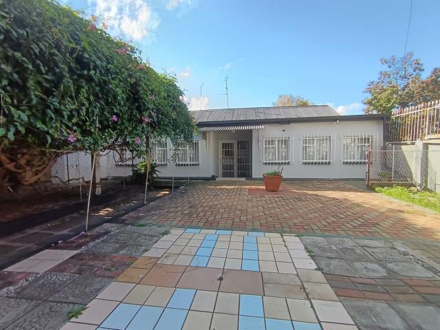 3 Bedroom House For Sale in Townsview