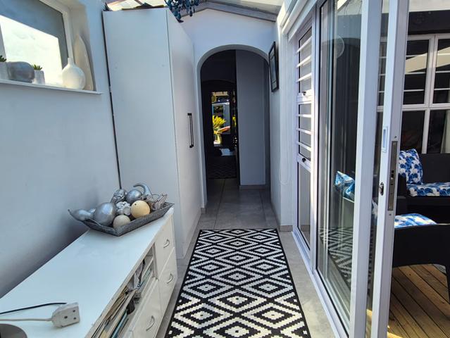 3 Bedroom House For Sale in Table View