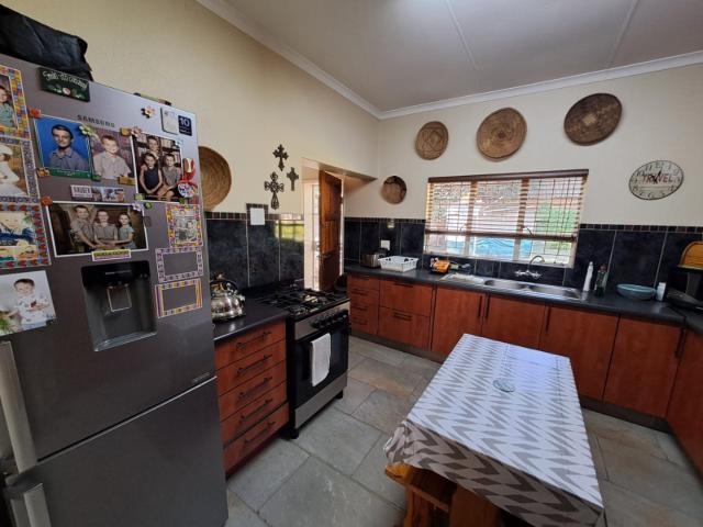 3 Bedroom House For Sale in Thabazimbi