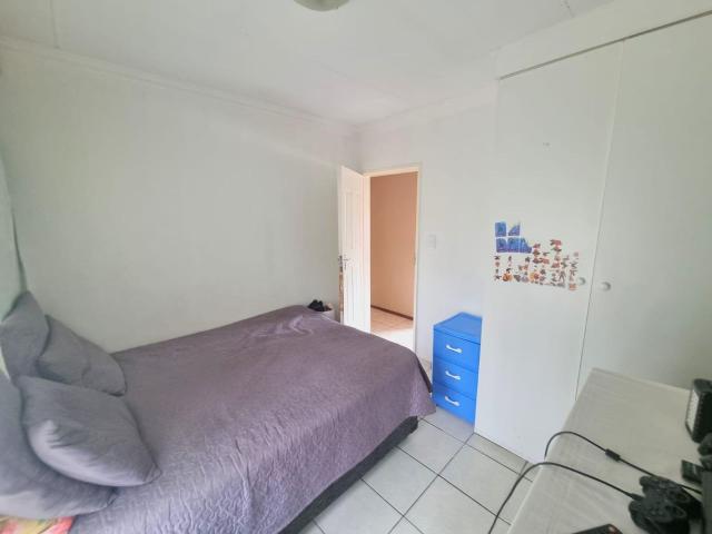 3 Bedroom House For Sale in Theresapark