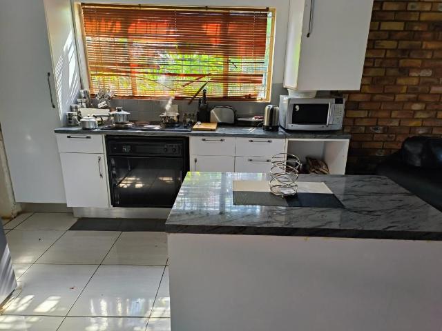 3 Bedroom house for sale in Theresapark, Akasia