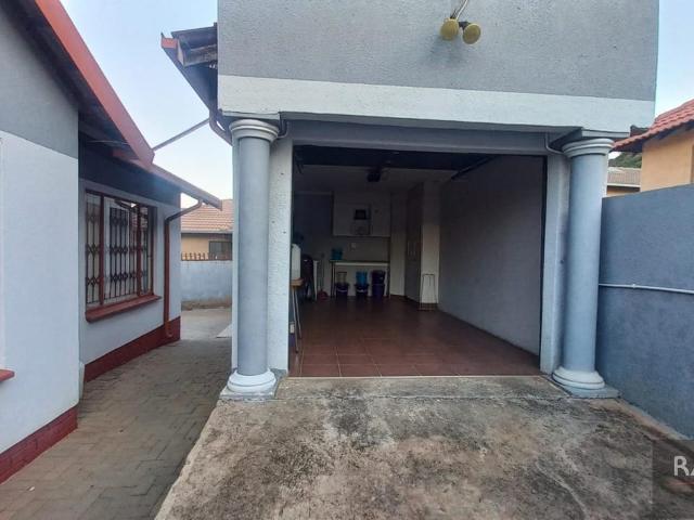 3 Bedroom house for sale in Tlhabane West, Rustenburg