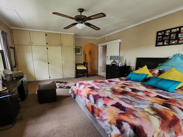 3 Bedroom House For Sale in Umkomaas