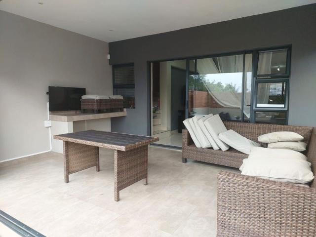 3 Bedroom house for sale in upmarket Sunset Villas