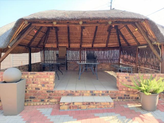 3 Bedroom House For Sale in Vaal Marina