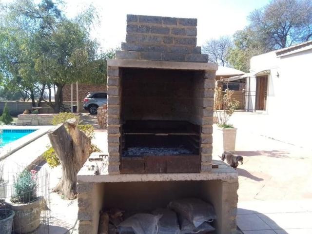3 Bedroom house for sale in Vaaloewer Vanderbijlpark