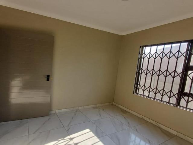 3 Bedroom house for sale in Vanderbijlpark CE 4