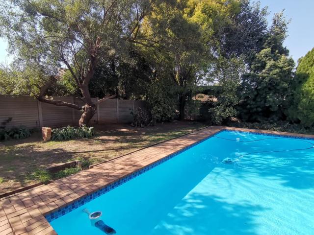 3 Bedroom House For Sale in Vanderbijlpark SE 3