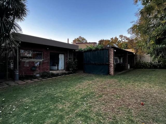 3 Bedroom house for sale in Vanderbijlpark SE 2