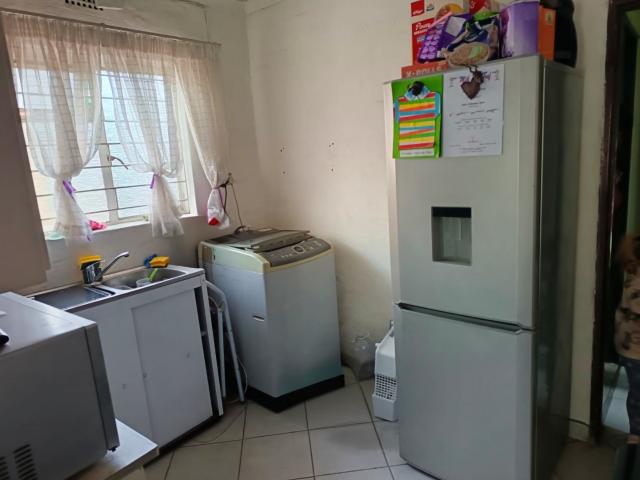 3 Bedroom House For Sale in Vanderbijlpark SE 2