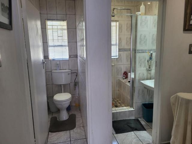 3 Bedroom house for sale in Vanderbijlpark SW