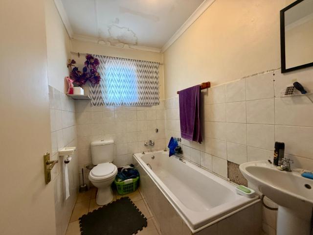 3 Bedroom House For Sale in Verwoerdpark