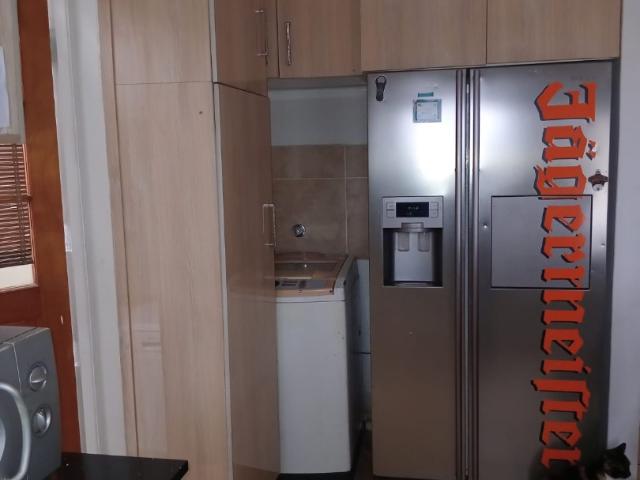 3 Bedroom House For Sale in Victoria Park