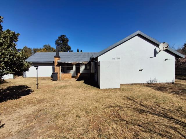 3 Bedroom House For Sale in Visagie Park
