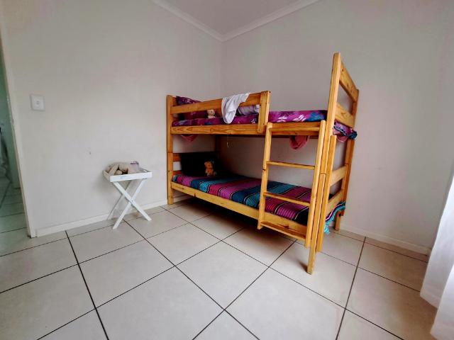 3 Bedroom House For Sale in Vredenburg