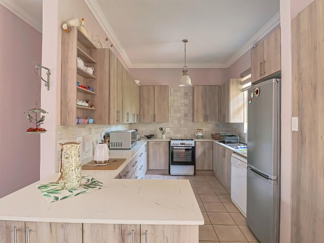 3 Bedroom House For Sale in Xanadu Nature Estate