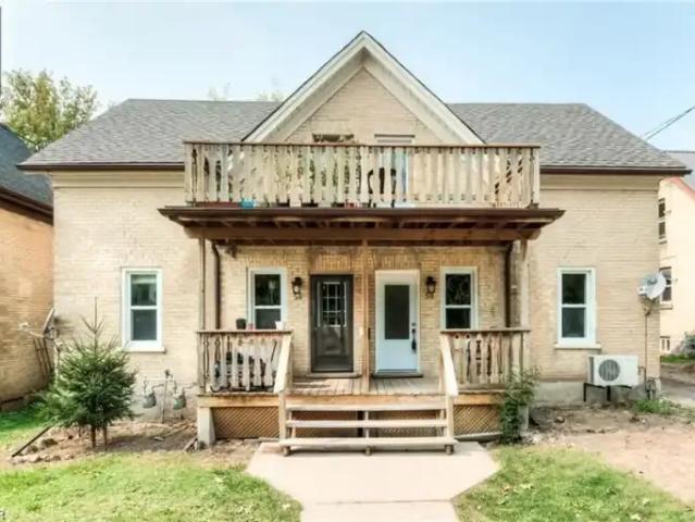 3 Bedroom House Kitchener ON LS101585073