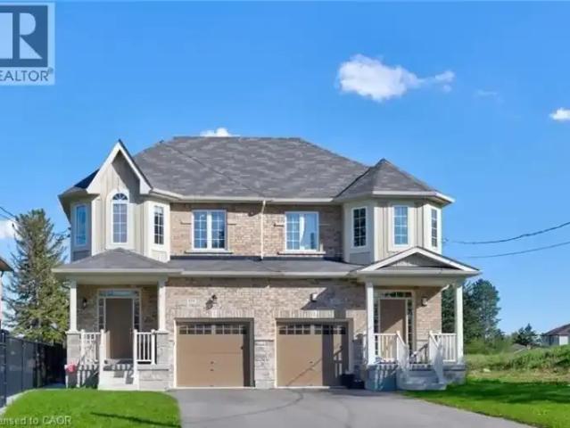 3 Bedroom House Kitchener ON LS103091659