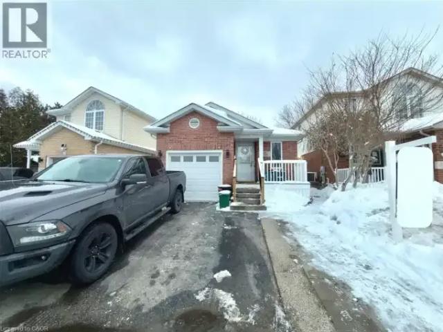 3 Bedroom House Kitchener ON 101773622