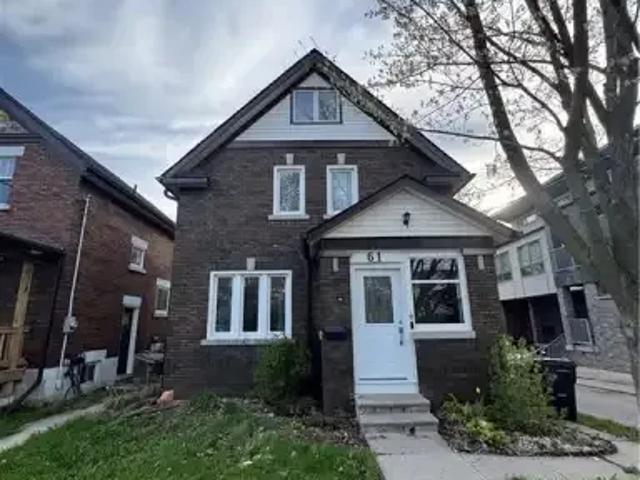 3 Bedroom House Kitchener ON 102052549