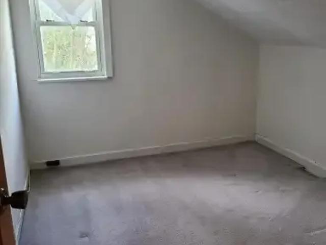 3 Bedroom House Kitchener ON 102578819