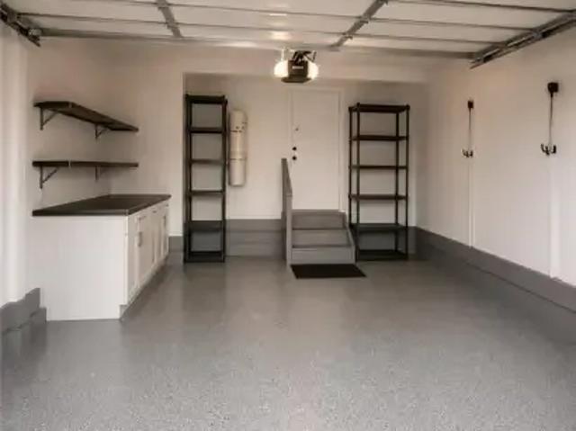 3 Bedroom House Kitchener ON 102658597