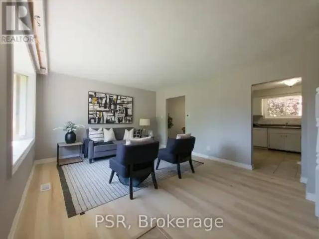 3 Bedroom House Kitchener ON 102658608