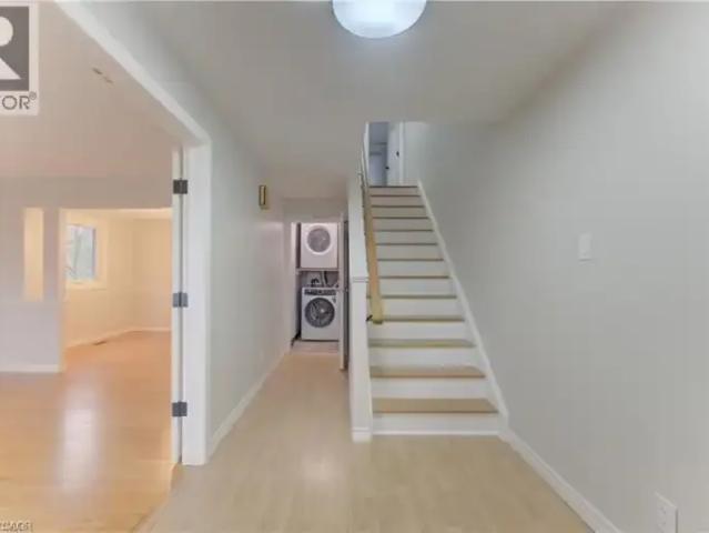 3 Bedroom House Kitchener ON 102847394