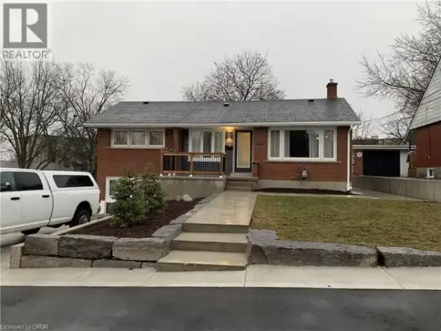 3 Bedroom House Kitchener ON 103322705