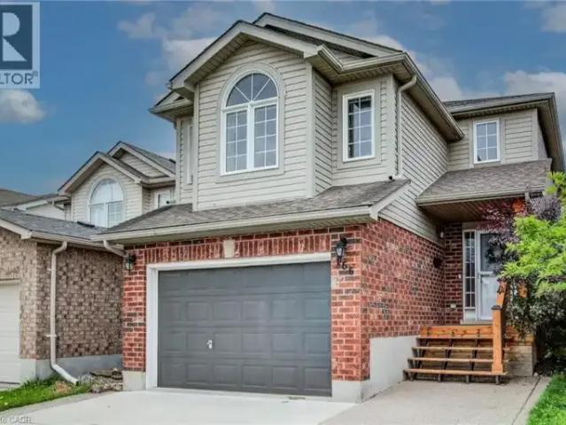 3 Bedroom House Kitchener ON 103542295