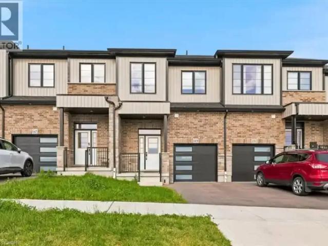 3 Bedroom House Kitchener ON 103840323
