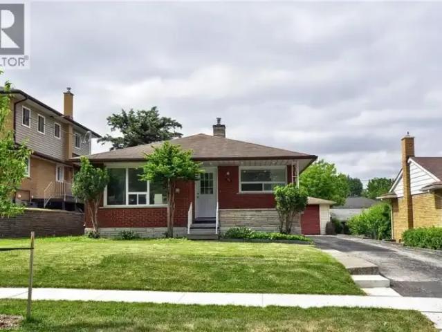 3 Bedroom House Kitchener ON 104106797