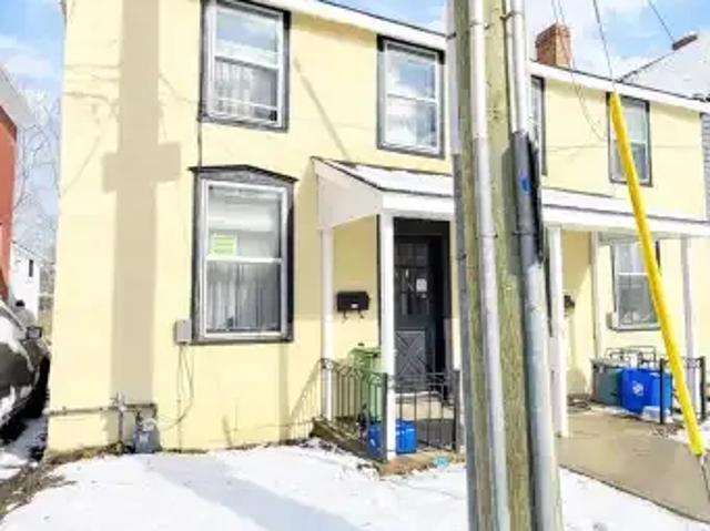 3 Bedroom House Kingston ON LS101090095