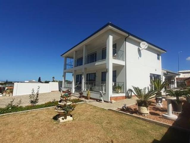 3 Bedroom House in C Place