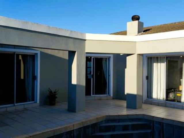 3 Bedroom House in Country Club