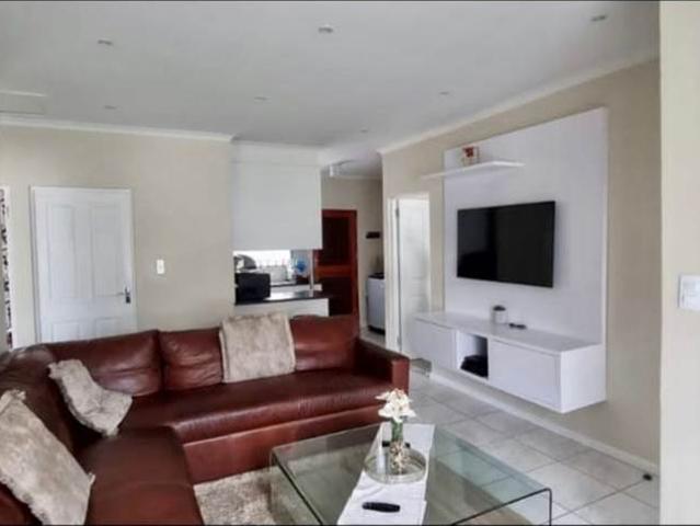 3 Bedroom House in Cove Rock