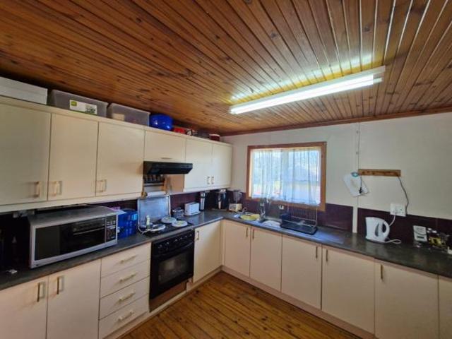 3 Bedroom House in Cove Rock