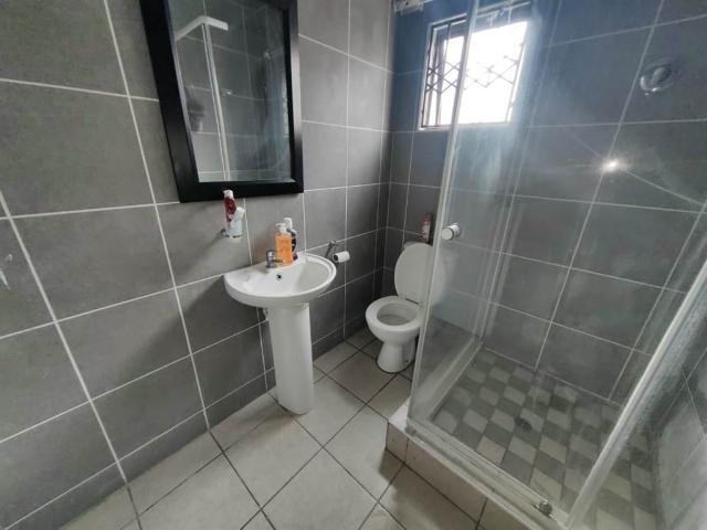 3 Bedroom House in Cove Rock