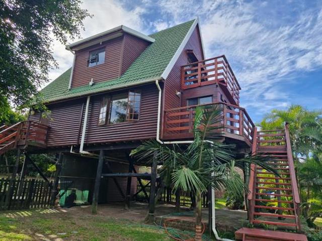 3 Bedroom House in Cove Rock