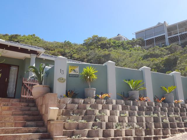 3 Bedroom House in Cola Beach