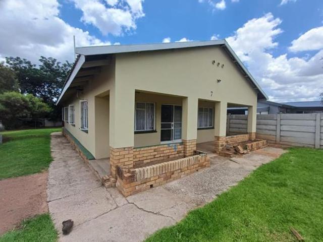 3 Bedroom House in Collerville