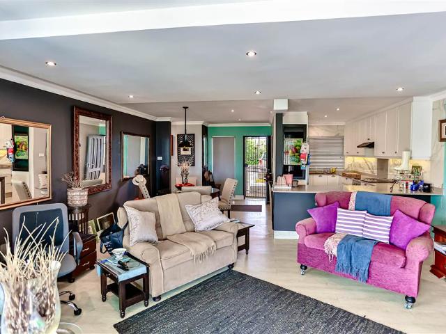 3 Bedroom House in Compensation Beach