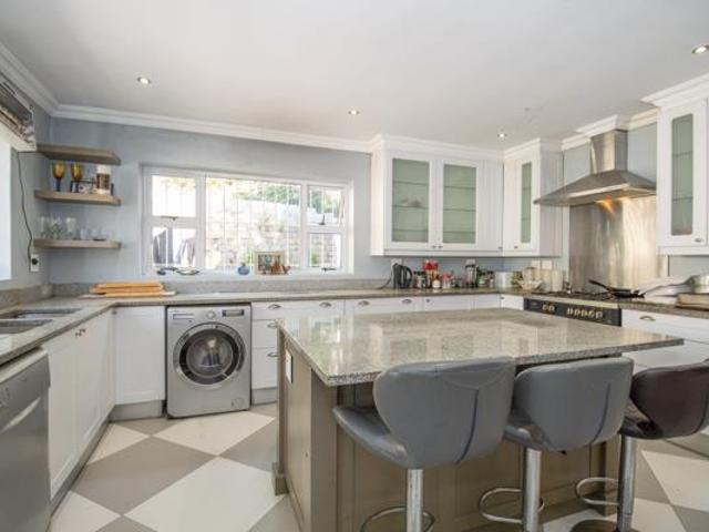 3 Bedroom House in Constantia
