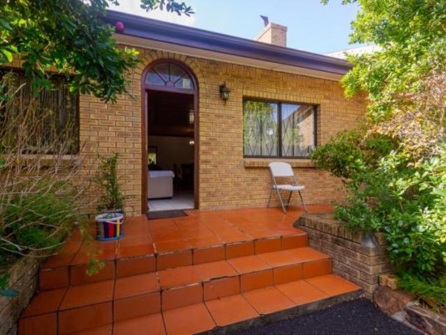 3 Bedroom House in Constantia