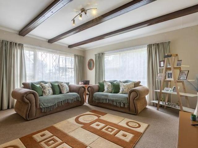 3 Bedroom House in Constantia Kloof