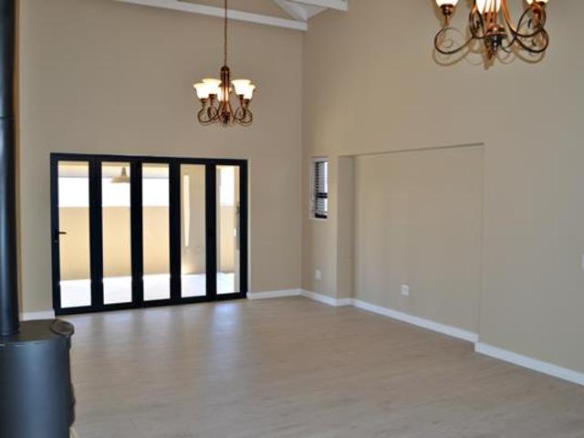 3 Bedroom House in Copperleaf Estate
